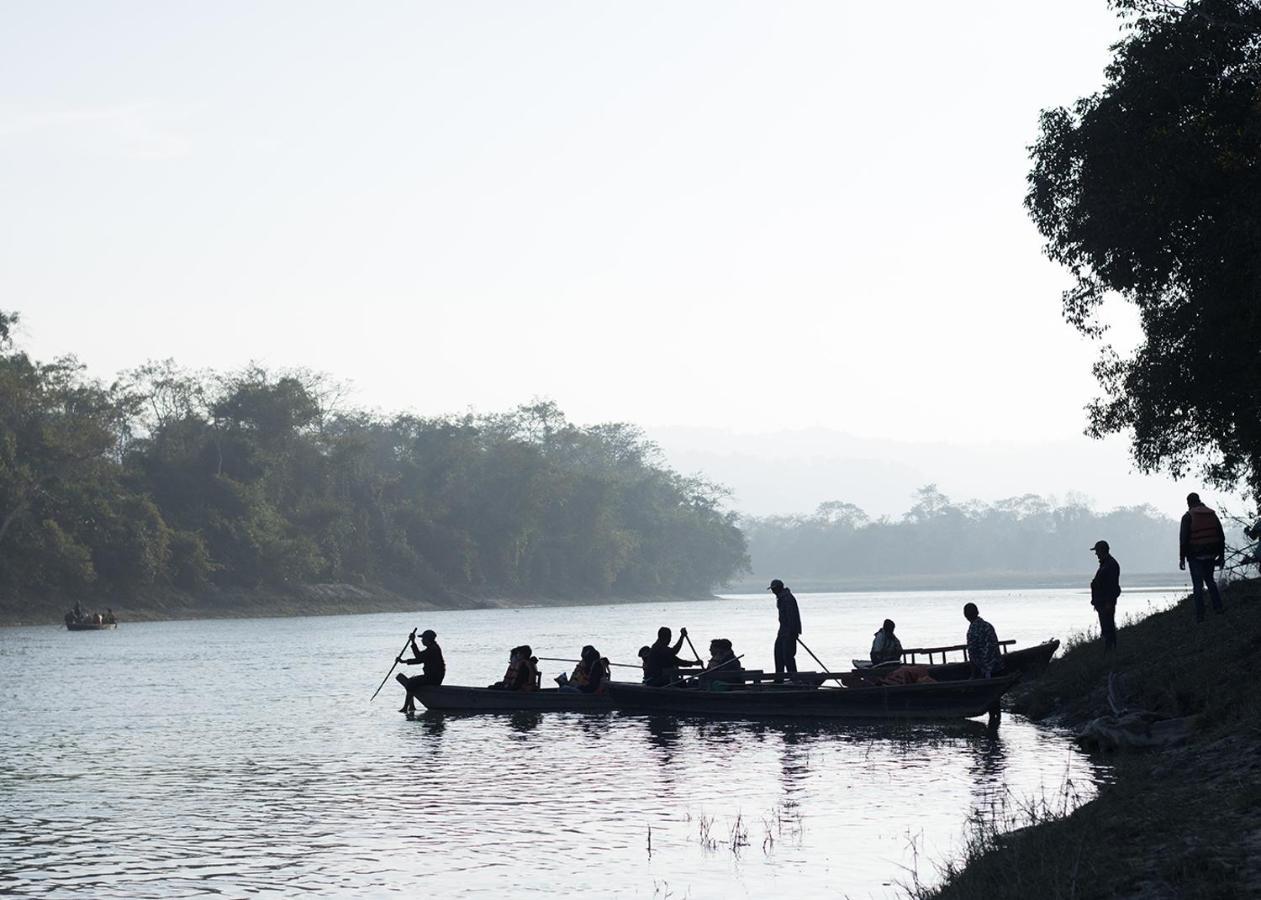 Sanctuary Chitwan National Park Bagian luar foto